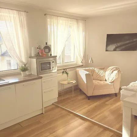 Trio Apartment *